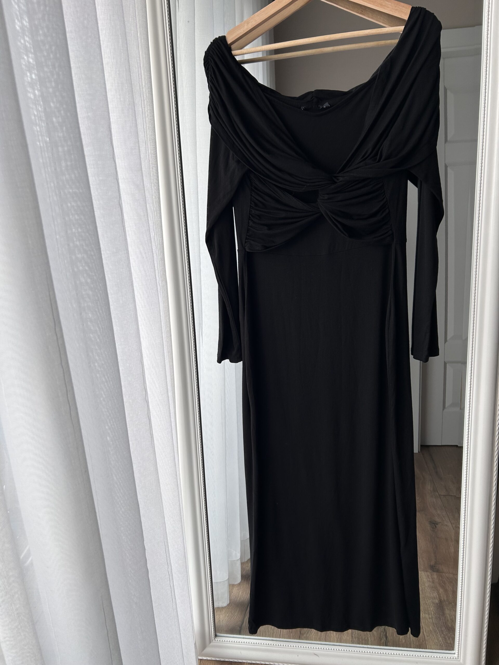 Czarna dopasowana sukienka 46 3XL ASOS