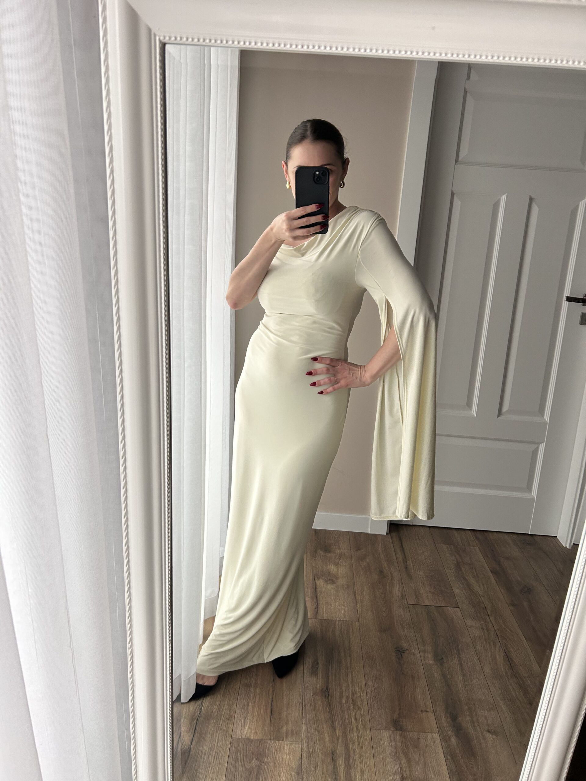 Kremowa długa sukienka na jedno ramię 36 S Fashionkilla